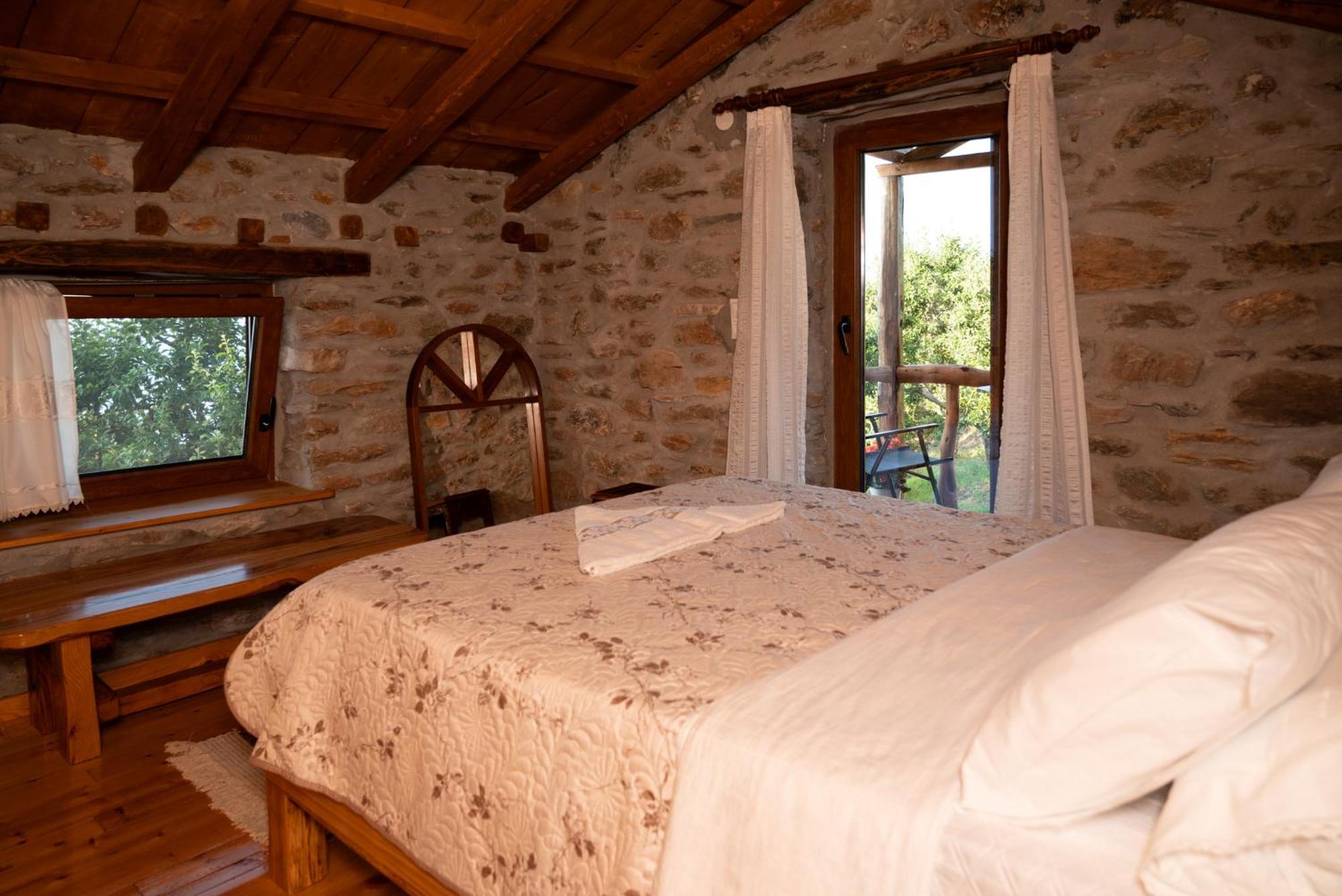 Aristoteli'S Stone House Makrirrákhi Dış mekan fotoğraf