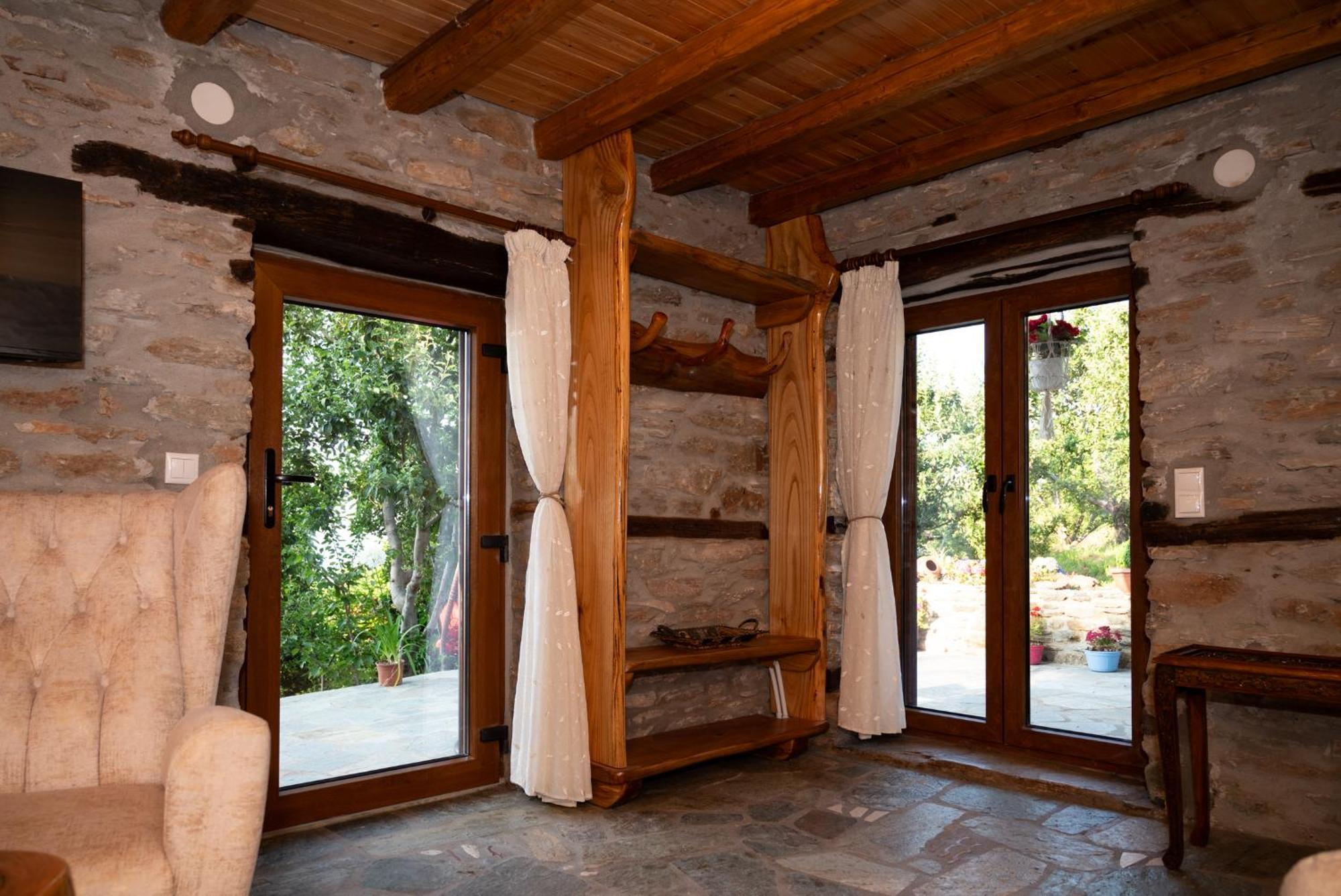 Aristoteli'S Stone House Makrirrákhi Dış mekan fotoğraf